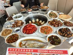 -丹水桥地锅鱼·翘嘴鲌·地方特色全鱼宴(丹江口大坝店)