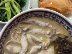 -明呈黄鱼面馆(斜土路店)