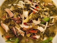 -侬佳蒸菜馆(听潮店)