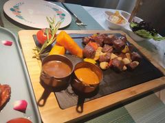 -蜜桃花开·中西融合菜E&W(南长街店)