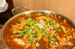 Tender Chicken Claw Pot
