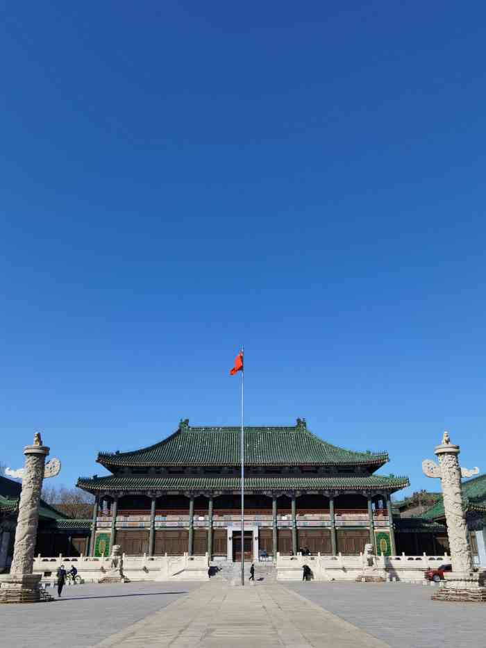 环境非常好可惜普通古籍馆可以借阅的书并不多很多拓