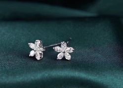 -威德钻石-克拉钻大本营(南京东路店)