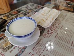 -周大娘牛乳(旧寨古村总店)