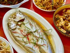 -丹水桥地锅鱼·翘嘴鲌·地方特色全鱼宴(丹江口大坝店)