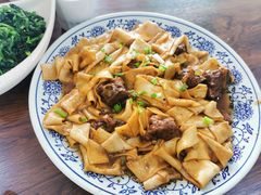 -壹阁胡羊焖饼(特色小吃街店)