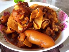 猪蹄-土门八珍烤鸡腊味店(土门老店)