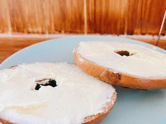 肉桂葡萄干贝果-Catch Bagel(芳草地店)