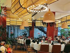 -刘姐啤酒鱼民族演艺餐厅(西街总店)