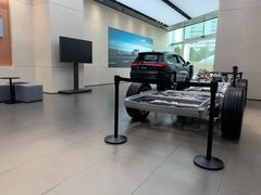 -理想汽车(世纪汇店)