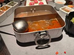 -左庭右院鲜牛肉火锅黑金店(陆家嘴中心店)