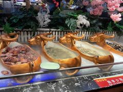 -釜御山海鲜烤肉火锅自助(新城市中心店)