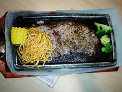 -必胜客(安盛金马店)