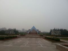 -上海市龙华烈士陵园