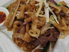 广式炒牛河-鼎珑点心仔(燕塘店)