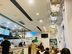 -老乡鸡(滨湖假日店)