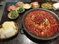 -四小区火锅·巷子里的重庆火锅(花照壁店)