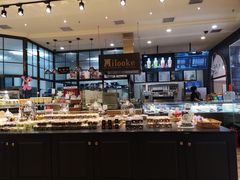 面包甜点陈列柜-米洛克欧洲蛋糕(西南路店)