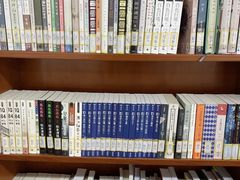 -上海市静安区图书馆(新闸路馆)