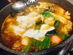 -鸡遇虾煲干锅火锅(小寨金莎店)