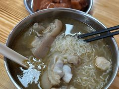 -潘先生牛杂煲·客家小碗菜(兰花路店)