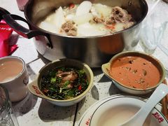 -三人行骨头王火锅(长寿店)