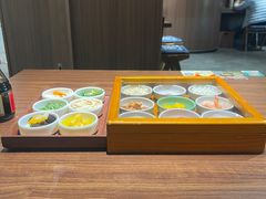 -良米山·云南野生菌过桥米线(上海首店)