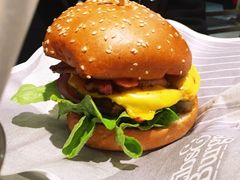 -Ribs & Burgers The Rocks