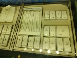 -周大福CHOW TAI FOOK(宝山苏宁易购店)