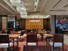 -上海西藏大厦万怡酒店Momo Cafe(徐汇店)