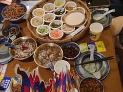 -包整·丝娃娃(一览甲秀楼风景店)