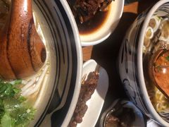 -鑫花溪牛肉米粉(东环大润发店)
