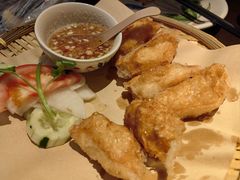 -大头虾越式风味餐厅(光明广场店)