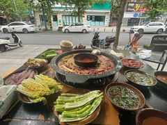 -黄潇洒老火锅(九眼桥宏济巷店)