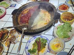 -卤校长老火锅毕节店(招商花园城店)