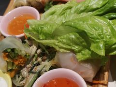 -越弥越南传统美食馆