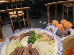 -哥老官重庆美蛙鱼头(西湖银泰十一哥店)