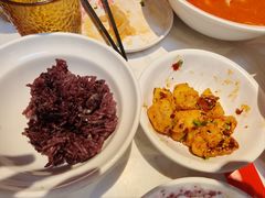 -渝是乎酸菜鱼·川渝小炒(新世界百货望京店)