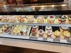 -花花卷卷·鲜食蛋糕(静安久光百货店)