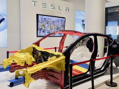 -TESLA 特斯拉(广州天环广场体验店)