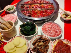 -厂花素芬九宫格火锅(红光店)