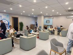 -上海大学附属上海和平眼科医院