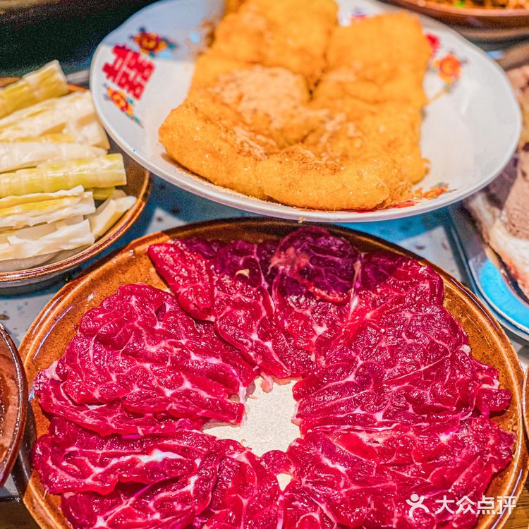 🍲说说昆明不需要营销的牛杂火锅店