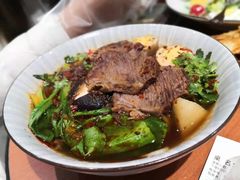 台湾牛肉面-魏斯理汉堡(西安沣东吾悦店)