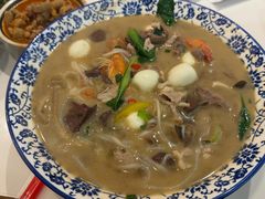 -邱芳粉店(迎宾大道旗舰店)