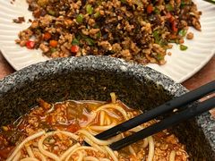 黑三剁-浩海火燒雲傣家菜(芮欧百货店)