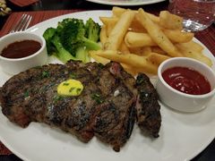 -WOLFGANG PUCK KITCHEN & BAR(迪士尼小镇店)