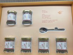 -燕庭·纯燕窝·甜品下午茶(南京西路店)