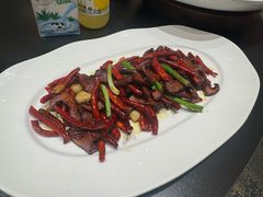 -新天明砂锅鱼头煲