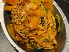 -涨巢·潮玩水疗局